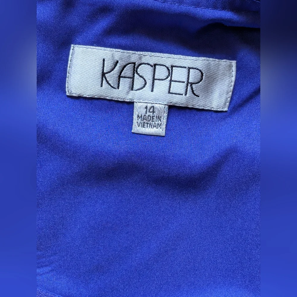 Elegant Kasper Blue Sleeveless Dress - Picture 5 of 7